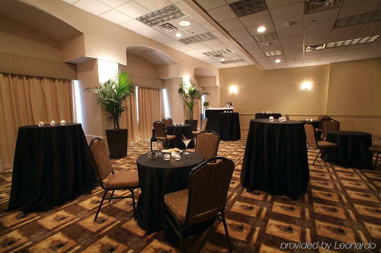 Doubletree By Hilton San Antonio Downtown Hotel Restaurant photo
